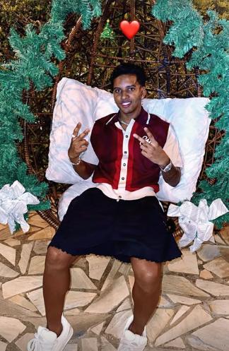 Futbolistas del Real Madrid festejan la Navidad con sus espectaculares novias y el mensaje de Florentino Pérez