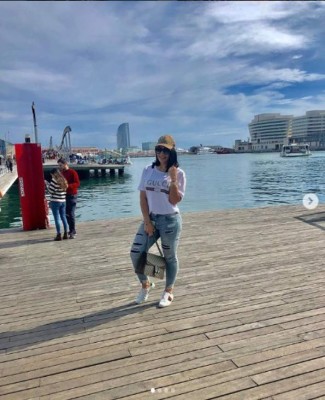 El cambio de la bella esposa de Emilio Izaguirre en su regreso a Escocia