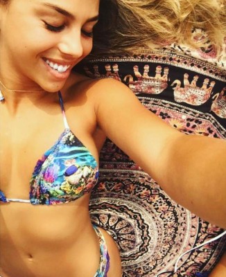 Las fotos más 'hot' de las novias de los futbolistas en Instagram