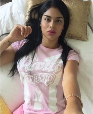 El futbolista Alan Pulido sería novio de Paola Salcedo, exnovia de Ronaldinho