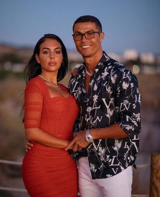 Joven modelo filtra detalles de su noche con Cristiano Ronaldo y aconseja a Georgina Rodríguez