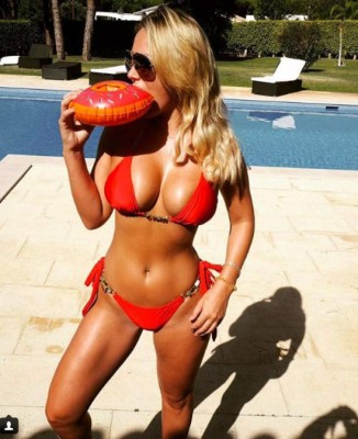 ¡Explosiva! Las fotos subidas de tono de la novia de Rio Ferdinand en Instagram