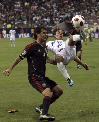 Las mejores fotos que han dejado los duelos Honduras-México
