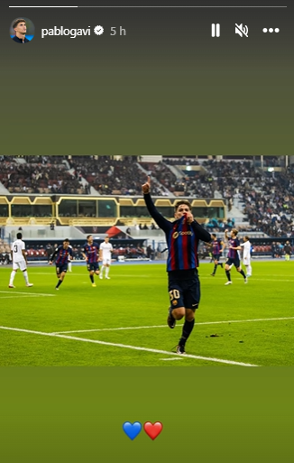 Así calientan el clásico los jugadores del Barcelona y Real Madrid: beso de Gavi, recuerdito de Benzema y el mensaje de Vinicius