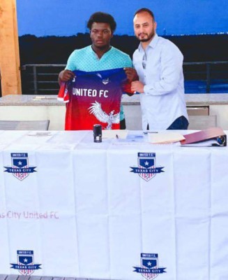 FICHAJES: Michaell Chirinos se va al extranjero y legionario regresa a Honduras
