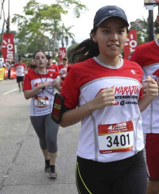 ¡Hermosas! Las bellas chicas que adornaron la 41 Maratón de La Prensa