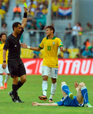 Brasil vs Italia por Copa Confederaciones.