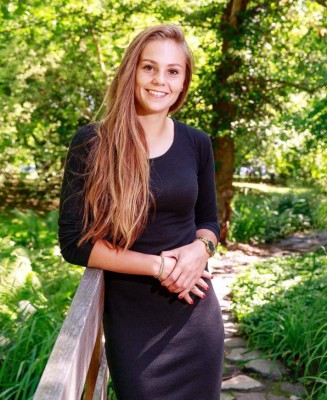 Lieke Martens, la guapa jugadora del Barcelona que fue MVP de la Champions