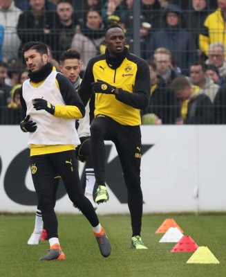 Usain Bolt realiza entrenamiento con el Borussia Dortmund