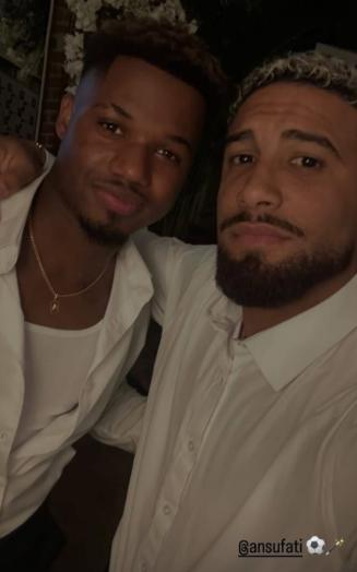 Araujo se casó en una iglesia metodista: su bella esposa, el único jugador del Barça que lo acompañó y la fiesta secreta