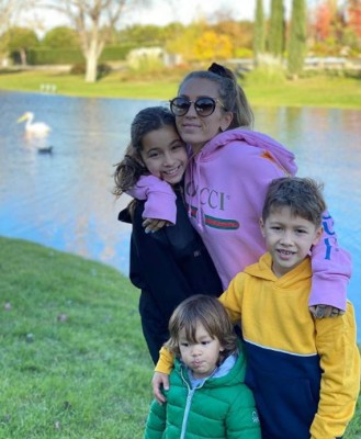 Con vecinos futbolistas: Así es 'La Finca', lugar donde vivirá Luis Suárez y su mujer en Madrid