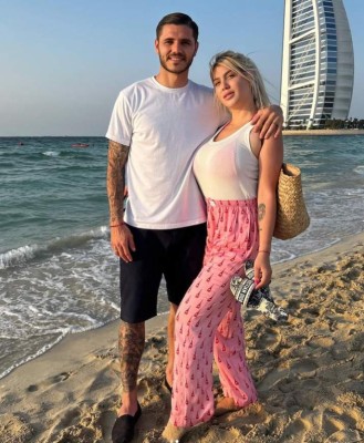 Con beso romántico: Las fotos del viaje de reconciliación de Wanda Nara y Mauro Icardi en Dubai