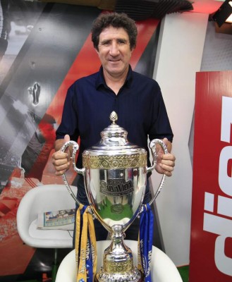 Peleas, expulsiones, festejos y muchas polémicas: Las fotos de Héctor Vargas por Marathón