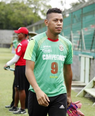 ¡BOMBAZOS! Rambo regresa a inesperado club en Honduras y Olimpia manda a reservas dos futbolistas