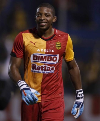 ¿Qué 11 titular con Ronaldinho es mejor? Real España o Motagua