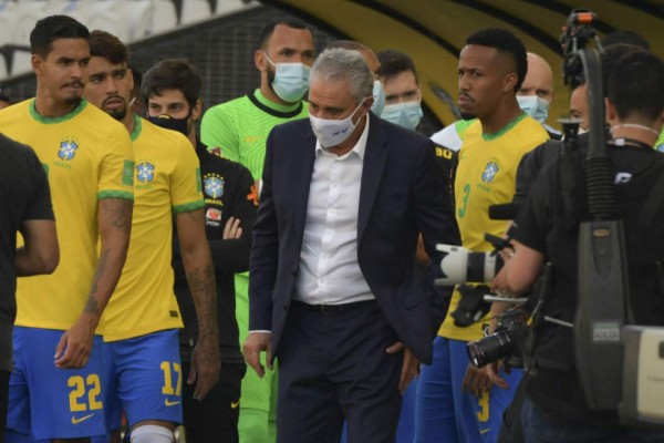 Así fue la bronca en el Brasil-Argentina: El momento en que llegaron a deportar a cuatro jugadores