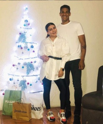 ¡El otro lado de la final! Las guapísimas novias y esposas de los jugadores de Olimpia y Marathón