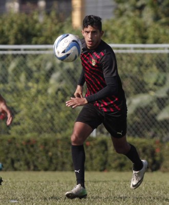 ¿Qué pasa en Real España? Llegaron como figuras y bajaron su rendimiento inexplicablemente