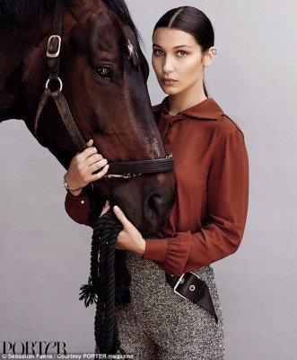 Bella Hadid, la atleta británica que enseñó todo por ser muy sexy