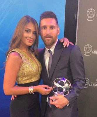 ¡Qué fotos! Antonella Roccuzzo levanta suspiros durante el sorteo de la Champions