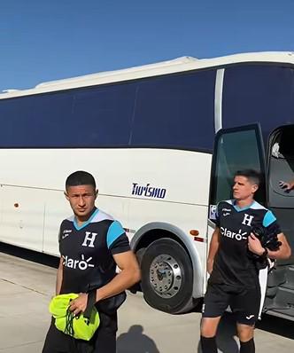 Así fue el segundo día de trabajo de la Selección de Honduras: El jugador que se incorporó y entrenaron a puerta cerrada