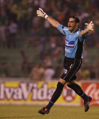 ¿Qué pasó con Yustin Arboleda? Rolin Peña brinda su 11 histórico del Marathón