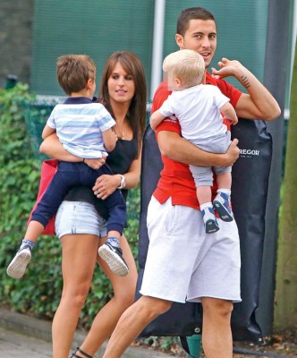 El lado más sexi del Real Madrid-PSG: las guapísimas parejas de los futbolistas