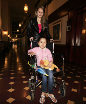 Dania, la niña que emocionó a los merengues.