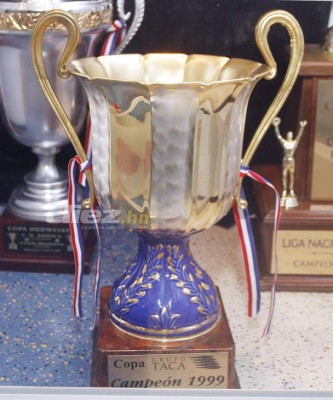 Una a una: Así son las 31 copas que Olimpia ha ganado en Liga Nacional de Honduras