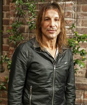 ¡Escándalo! La esposa de Caniggia lo acusa de vivir con una 'prostituta' que lo mantiene 'drogado'