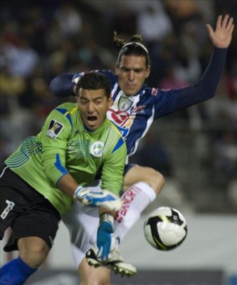 Noel Valladares, el portero con más juegos en la eliminatoria de la Concacaf