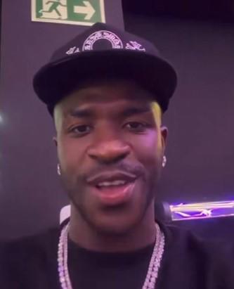 Vinicius pasa por el quirófano y sorprende a todos con su nuevo rostro tras el Mundial