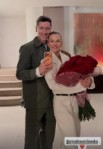 Vinicius sorprende a Virgnia tras su doblete con Real Madrid y Raphinha dio el mejor regalo: así fue el San Valentín los cracks