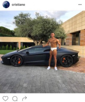 Despedazan con memes a Cristiano Ronaldo tras presumir su lujoso Lamborghini