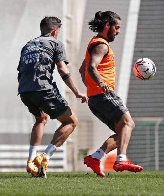 Con dos nuevas novedades y toques de balón: Así fue el entrenamiento del Real Madrid