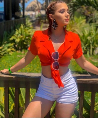 Keissy Zumbado, la bella exmiss Costa Rica aficionada de Saprissa que vive en Honduras