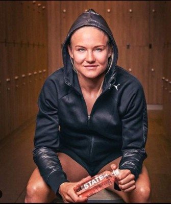¿Quién es Pernille Harder? La futbolista más cara de la historia que ahora jugará con su novia