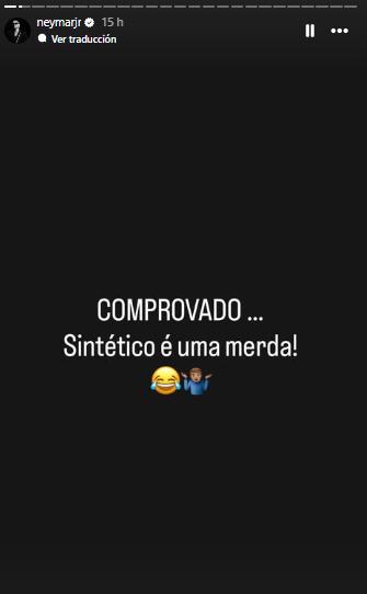 La publicación de Neymar criticando el campo sintético del Atlético Mineiro.