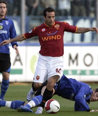 Futbolistas que han vestido las camisetas de Roma y Barcelona