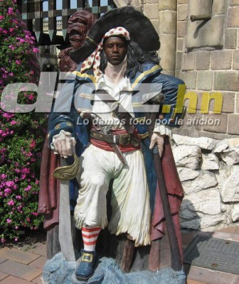 Las 10 fotos más locas de Edgar Álvarez fuera de las canchas