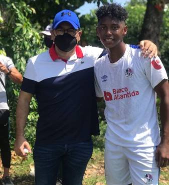 Edil Mármol, el misquito que fue criado comiendo pan y sandía: No quiero que mi familia siga sufriendo”