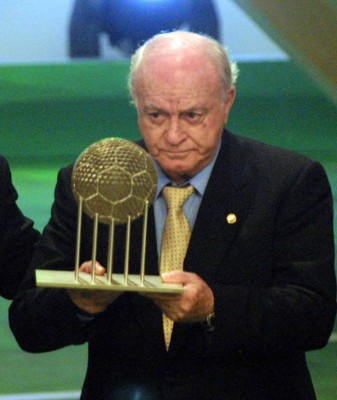 Alfredo Di Stéfano, otra leyenda que se apaga