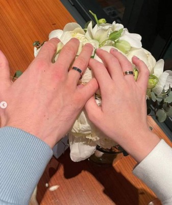 Futbolista del Real Madrid estalla las redes tras casarse con sexi influencer... ¡y en ropa deportiva!