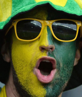 La fiesta en las tribunas en la semifinal Brasil vs Alemania