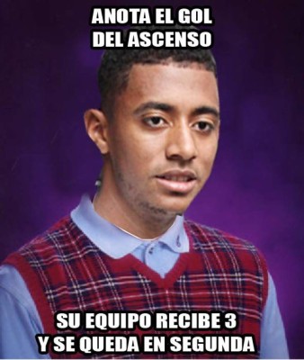 Los amargos memes que dedican al Tenerife tras no lograr el ascenso