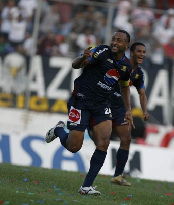 El 11 que paró 'Primi' Maradiaga con Motagua ante Saprissa en final de Copa Uncaf 2007
