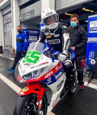 Se retira en su mejor momento y deja un duro texto: ''Nunca lo habría experimentado si hubiese sido hombre''