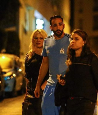 Ruptura Pamela Anderson-Adil Rami; la actriz revela las duras razones