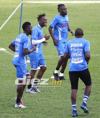 Bromas y alegría: Así fue el entreno de la Selección de Honduras antes de viajar a Barcelona