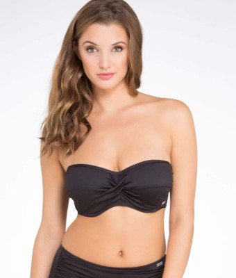 Alyssa Arce, la sexy modelo amante de las artes marciales